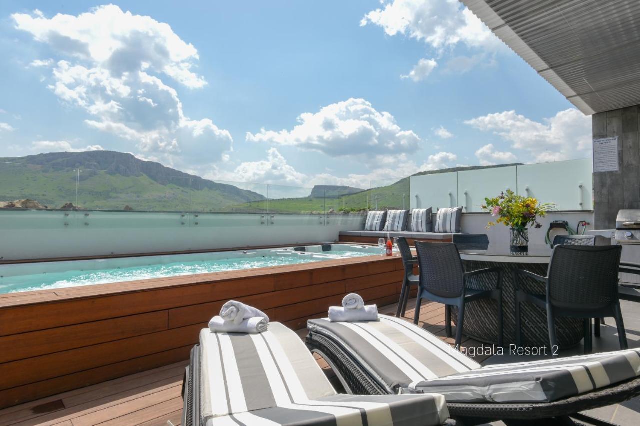 Yalarent Magdala Resort- Luxury Suites With Pool Or Jacuzzi With Sea View Migdal Dış mekan fotoğraf