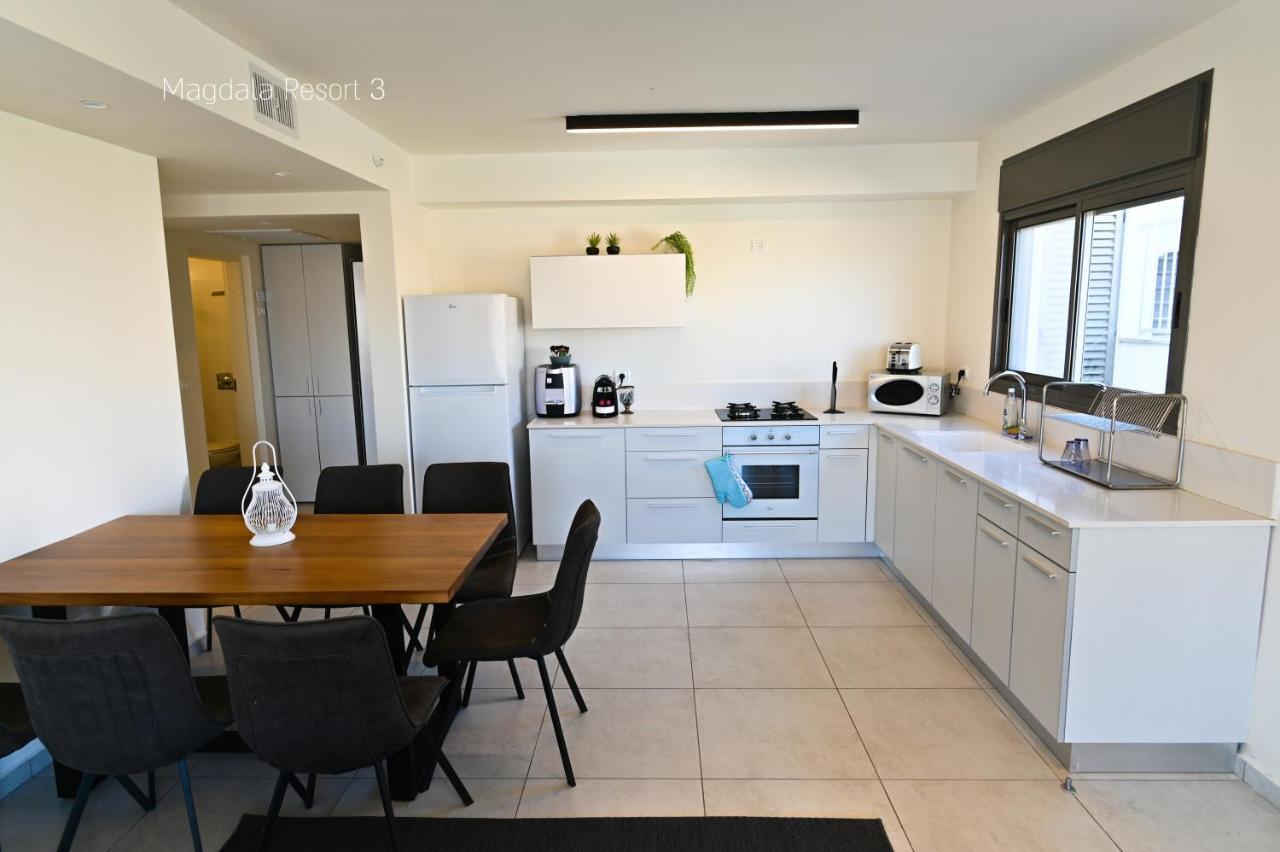 Yalarent Magdala Resort- Luxury Suites With Pool Or Jacuzzi With Sea View Migdal Dış mekan fotoğraf