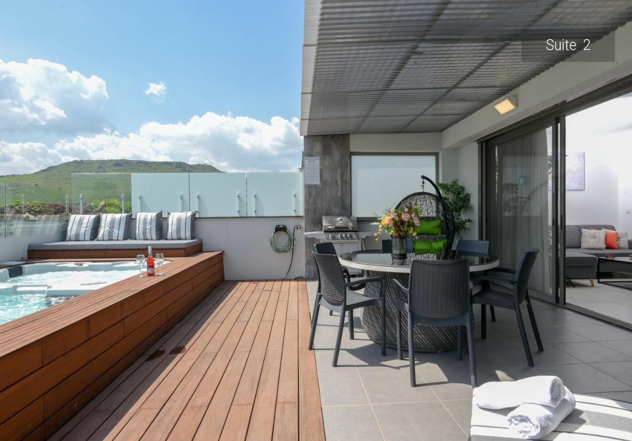 Yalarent Magdala Resort- Luxury Suites With Pool Or Jacuzzi With Sea View Migdal Dış mekan fotoğraf