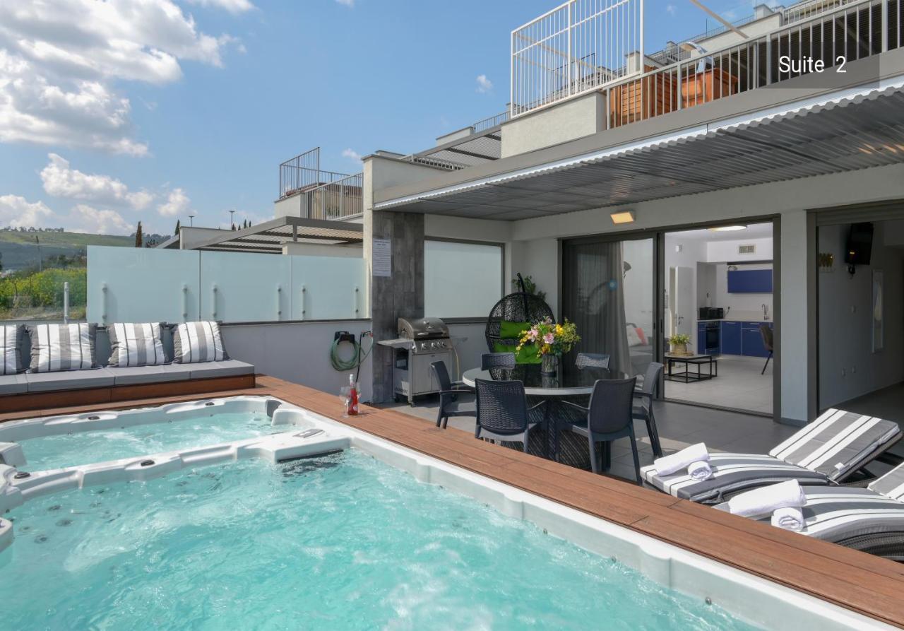 Yalarent Magdala Resort- Luxury Suites With Pool Or Jacuzzi With Sea View Migdal Dış mekan fotoğraf